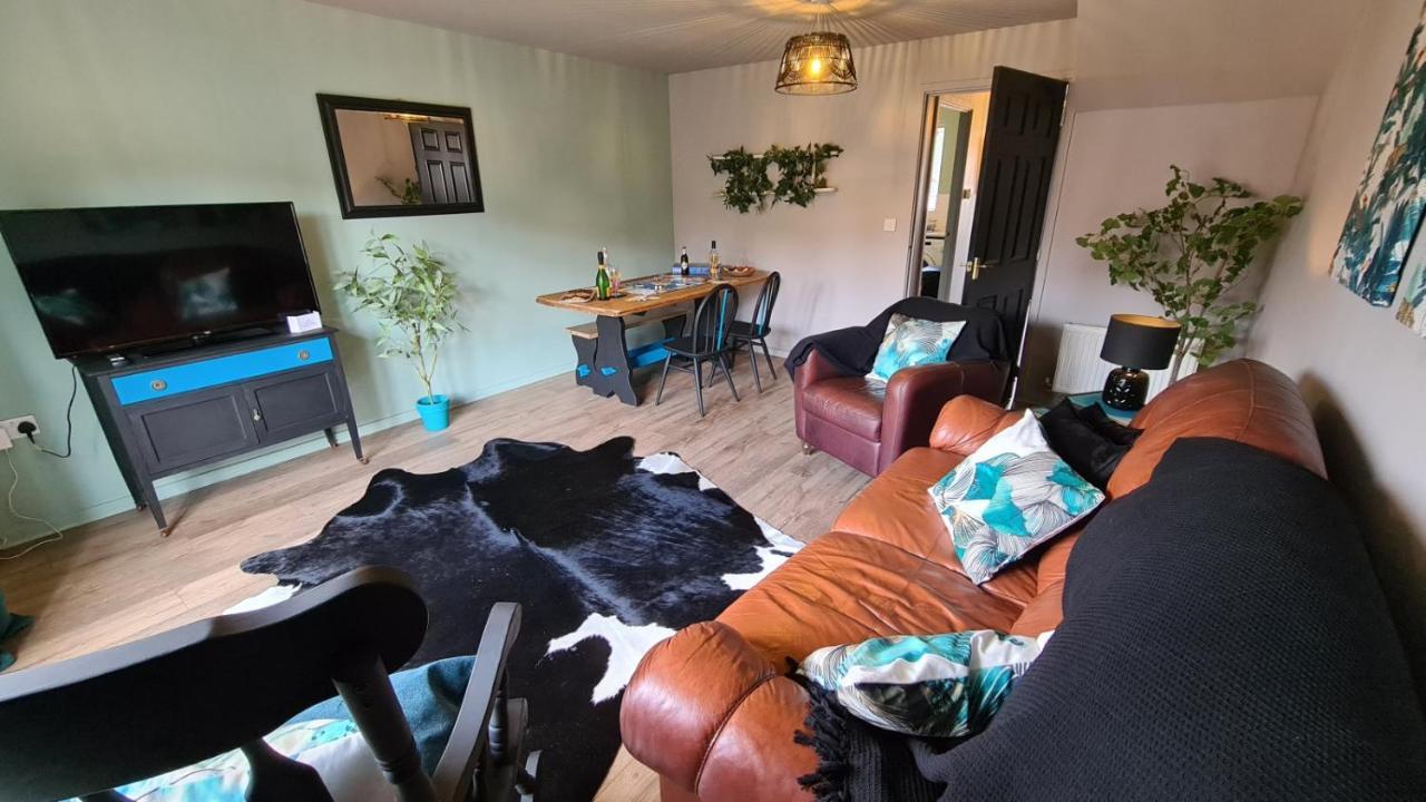 The Farrier'S By Spires Accommodation A Convenient Place To Stay For Exploring Cannock Chase Hednesford Luaran gambar